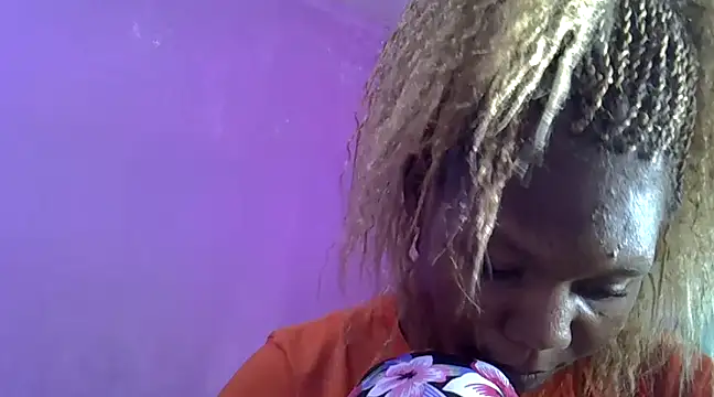 Snapshot of Cute_tamara chatting on 12/14/24, 07:51 Cute tamara online show from 12/14/24, 07:51