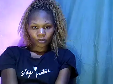 Snapshot of Cute_tamara chatting on 01/05/25, 06:35 Cute tamara online show from 01/05/25, 06:35