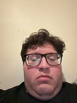 Snapshot of masturbatingman200 chatting on 11/11/25, 03:17 masturbatingman200 online show from 11/11/25, 03:17