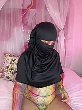 Snapshot of nashi_ra chatting on 06/10/26, 01:43 nashi ra online show from 06/10/26, 01:43