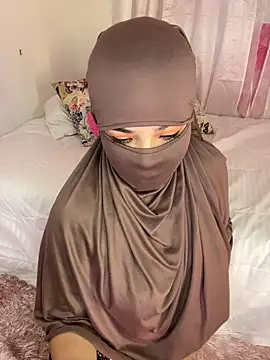 Snapshot of nashi_ra chatting on 06/19/26, 02:43 nashi ra online show from 06/19/26, 02:43