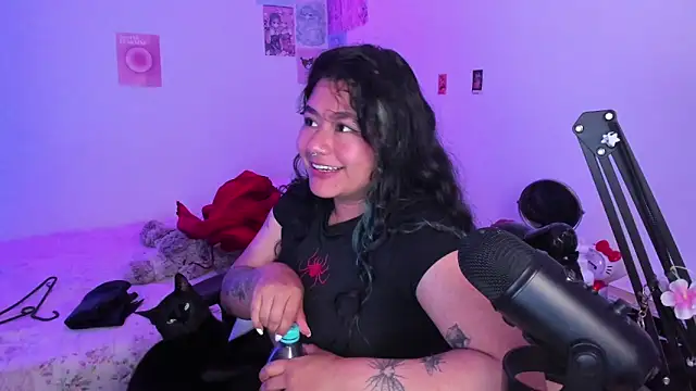 StephaniFox online show from 12/24/24, 04:11
