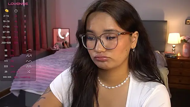 Snapshot of immahawaii chatting on 01/25/25, 03:51 immahawaii online show from 01/25/25, 03:51