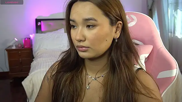 Snapshot of immahawaii chatting on 11/16/25, 03:23 immahawaii online show from 11/16/25, 03:23