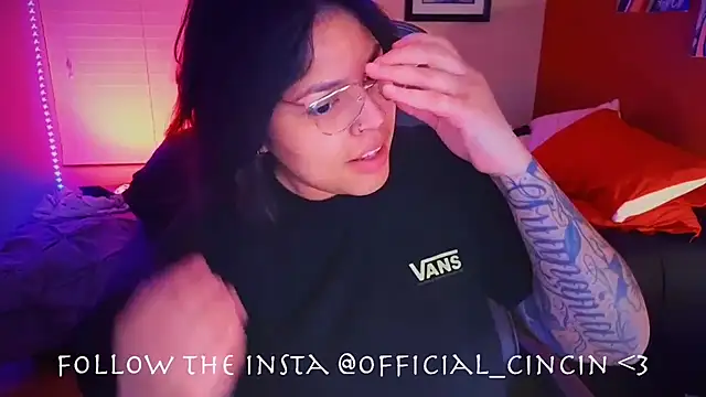 Snapshot of miacanela_xo chatting on 02/08/25, 02:15 miacanela xo online show from 02/08/25, 02:15