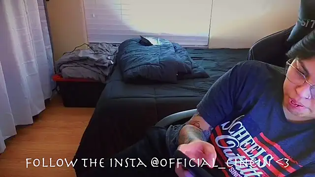 Snapshot of miacanela_xo chatting on 02/13/25, 01:29 miacanela xo online show from 02/13/25, 01:29