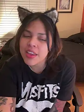 Snapshot of miacanela_xo chatting on 02/22/25, 03:01 miacanela xo online show from 02/22/25, 03:01