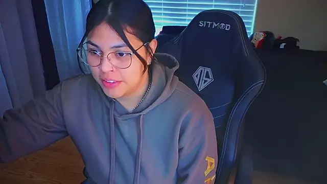 Snapshot of miacanela_xo chatting on 02/22/25, 11:46 miacanela xo online show from 02/22/25, 11:46