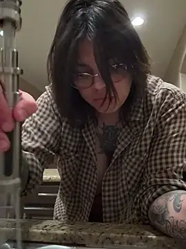 Snapshot of miacanela_xo chatting on 02/27/25, 09:32 miacanela xo online show from 02/27/25, 09:32