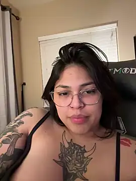 Snapshot of miacanela_xo chatting on 03/03/25, 03:30 miacanela xo online show from 03/03/25, 03:30