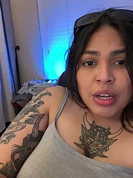 Snapshot of miacanela_xo chatting on 03/06/25, 05:03 miacanela xo online show from 03/06/25, 05:03