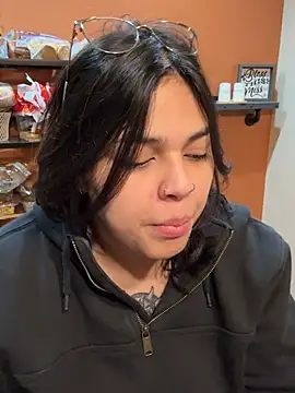 Snapshot of miacanela_xo chatting on 03/08/25, 02:45 miacanela xo online show from 03/08/25, 02:45