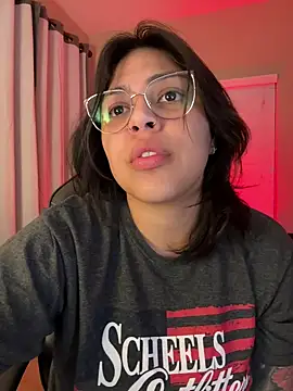 Snapshot of miacanela_xo chatting on 03/10/25, 01:34 miacanela xo online show from 03/10/25, 01:34