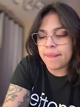 Snapshot of miacanela_xo chatting on 03/17/25, 01:35 miacanela xo online show from 03/17/25, 01:35