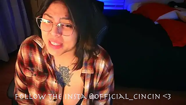 Snapshot of miacanela_xo chatting on 03/17/25, 04:40 miacanela xo online show from 03/17/25, 04:40