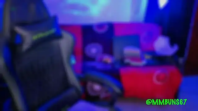 Snapshot of miacanela_xo chatting on 10/25/25, 01:46 miacanela xo online show from 10/25/25, 01:46