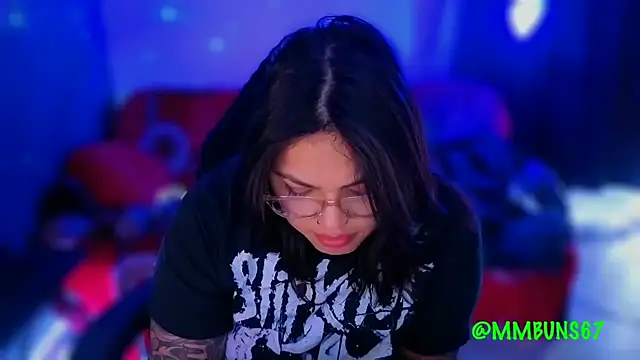 Snapshot of miacanela_xo chatting on 10/26/25, 01:22 miacanela xo online show from 10/26/25, 01:22