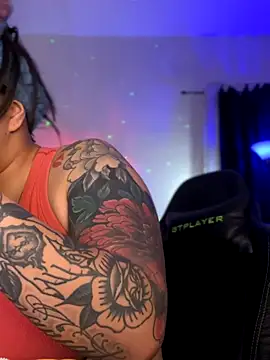 Snapshot of miacanela_xo chatting on 11/10/25, 01:15 miacanela xo online show from 11/10/25, 01:15