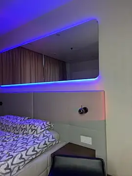 Snapshot of Melisa_Ester chatting on 12/12/24, 12:22 Melisa Ester online show from 12/12/24, 12:22