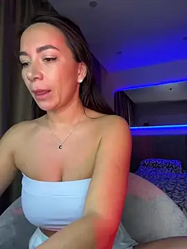 Snapshot of Melisa_Ester chatting on 01/24/25, 05:00 Melisa Ester online show from 01/24/25, 05:00