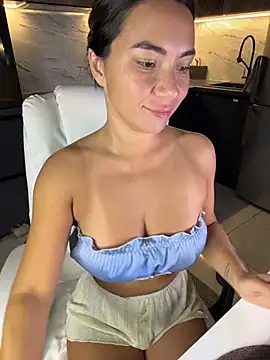 Snapshot of Melisa_Ester chatting on 01/15/26, 08:34 Melisa Ester online show from 01/15/26, 08:34