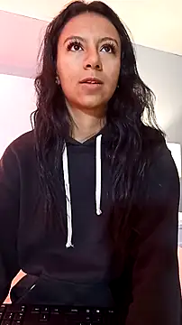 Tamaraakins online show from 12/05/25, 12:47