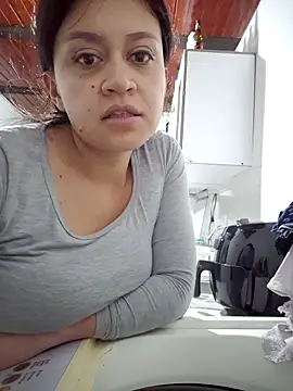 Snapshot of lombarlana-89 chatting on 11/08/25, 12:22 lombarlana-89 online show from 11/08/25, 12:22