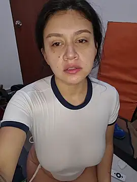 Snapshot of lombarlana-89 chatting on 12/16/25, 12:54 lombarlana-89 online show from 12/16/25, 12:54