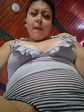 Snapshot of lombarlana-89 chatting on 04/19/26, 06:10 lombarlana-89 online show from 04/19/26, 06:10
