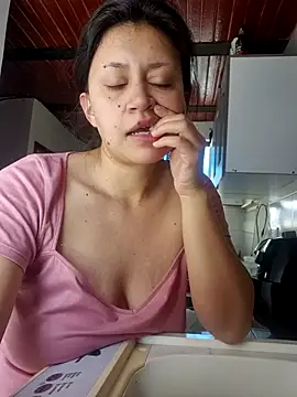 Snapshot of lombarlana-89 chatting on 05/06/26, 03:39 lombarlana-89 online show from 05/06/26, 03:39