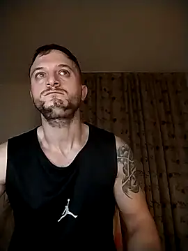 Snapshot of colin_hopex chatting on 11/20/25, 04:34 colin hopex online show from 11/20/25, 04:34