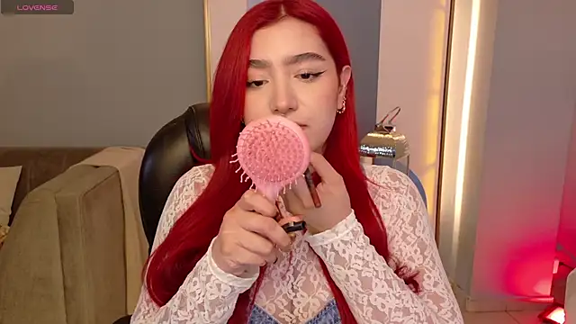 ViolettCastel online show from 11/14/25, 07:01