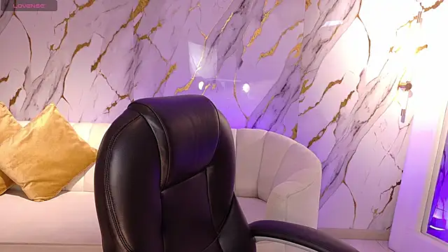 ViolettCastel online show from 02/07/26, 07:17