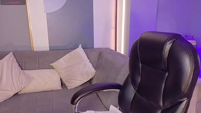 ViolettCastel online show from 02/22/26, 04:38