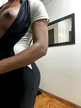 sweetsarabig22cm online show from 09/09/25, 02:22