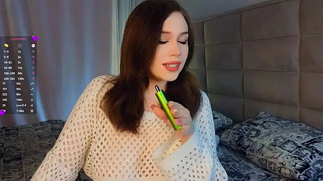 AsteriaHamel online show from 03/18/25, 01:09