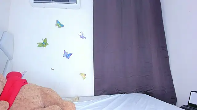 sofiacastillo01 online show from 03/19/26, 06:45