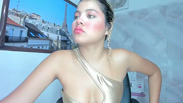 Snapshot of sofiacastillo01 chatting on 05/29/26, 01:31 sofiacastillo01 online show from 05/29/26, 01:31