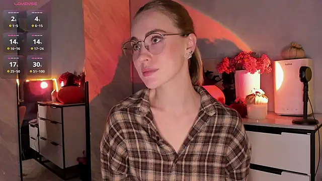 LoveGameSexx online show from 10/24/25, 04:36