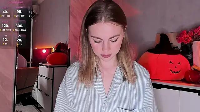 LoveGameSexx online show from 10/26/25, 09:04