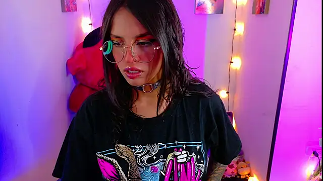 Snapshot of Dann_dan chatting on 01/20/25, 03:15 Dann dan online show from 01/20/25, 03:15