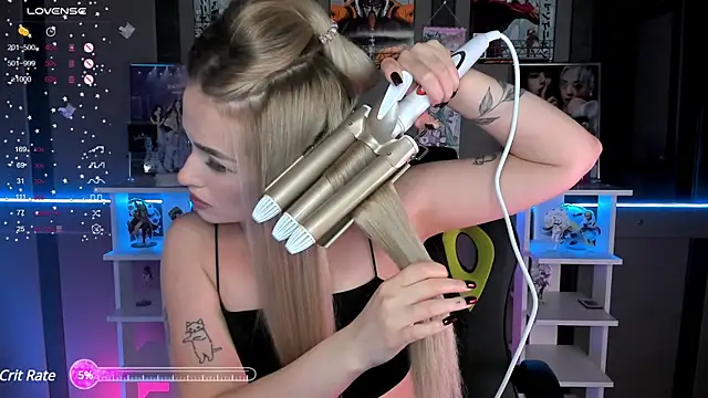 Snapshot of Ellen_Soft chatting on 01/19/25, 06:21 Ellen Soft online show from 01/19/25, 06:21