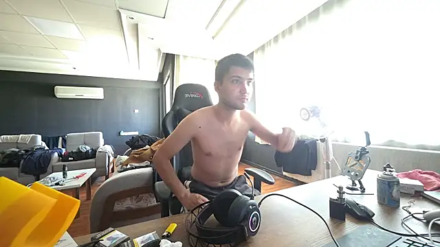 Snapshot of istebenboylebiradamim chatting on 11/09/25, 10:57 istebenboylebiradamim online show from 11/09/25, 10:57