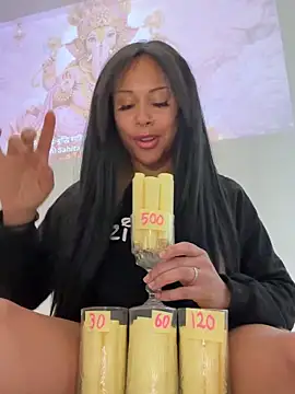 HaileyDiana online show from 04/13/26, 02:33