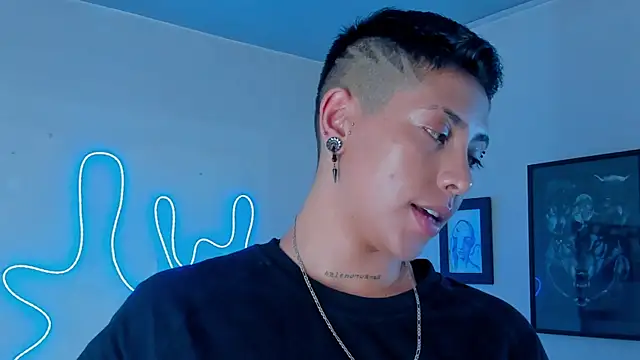 Aleja1214 online show from 09/22/25, 01:40