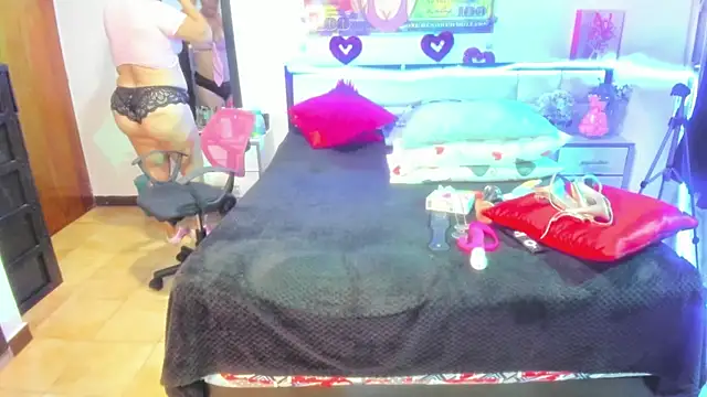 karenmilf 4 online show from 12/21/24, 03:03