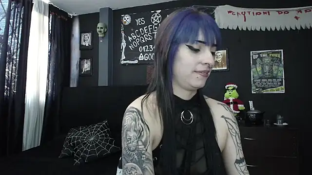 Snapshot of Goddess_Mortem chatting on 12/31/24, 04:04 Goddess Mortem online show from 12/31/24, 04:04