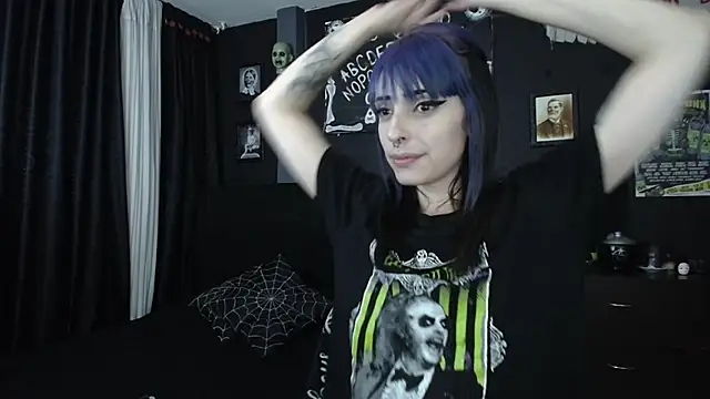 Snapshot of Goddess_Mortem chatting on 01/03/25, 01:16 Goddess Mortem online show from 01/03/25, 01:16