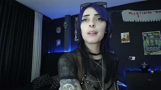 Snapshot of Goddess_Mortem chatting on 02/03/25, 04:04 Goddess Mortem online show from 02/03/25, 04:04