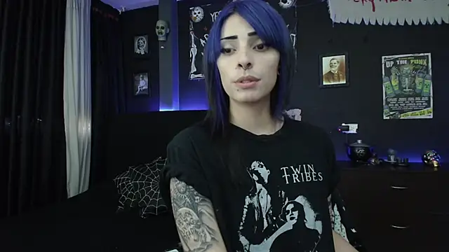 Snapshot of Goddess_Mortem chatting on 02/10/25, 10:40 Goddess Mortem online show from 02/10/25, 10:40